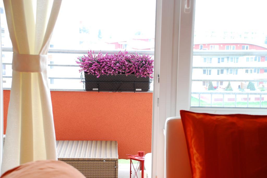 A Nice Place To Stay Apartments Prague Ngoại thất bức ảnh